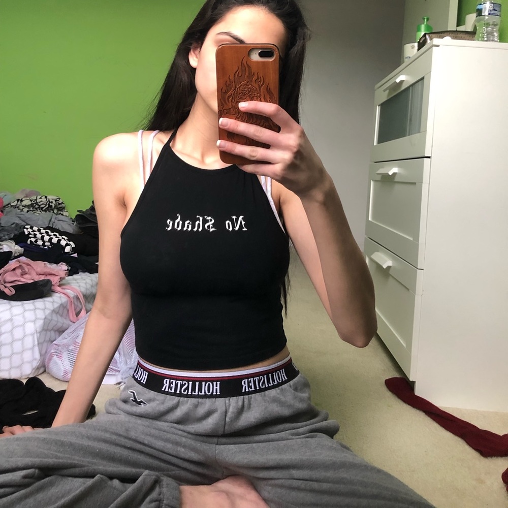 Tie halter black crop top
